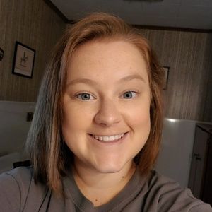 Meet your Posher, Michaela